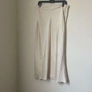 Pretty Lavish Champagne Satin Midi Skirt – Size US 12